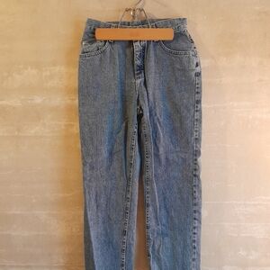 459a. blue vintage Lee Riveted high rise tapered leg cotton denim mom jeans, 26"